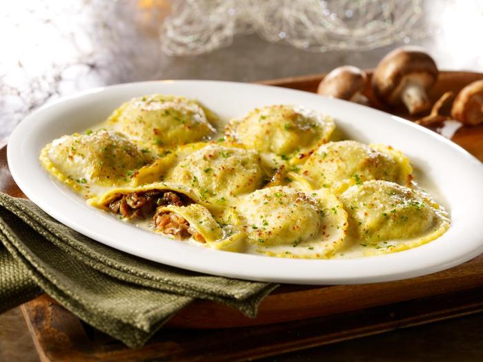 Maggiano's mushroom ravioli al forno